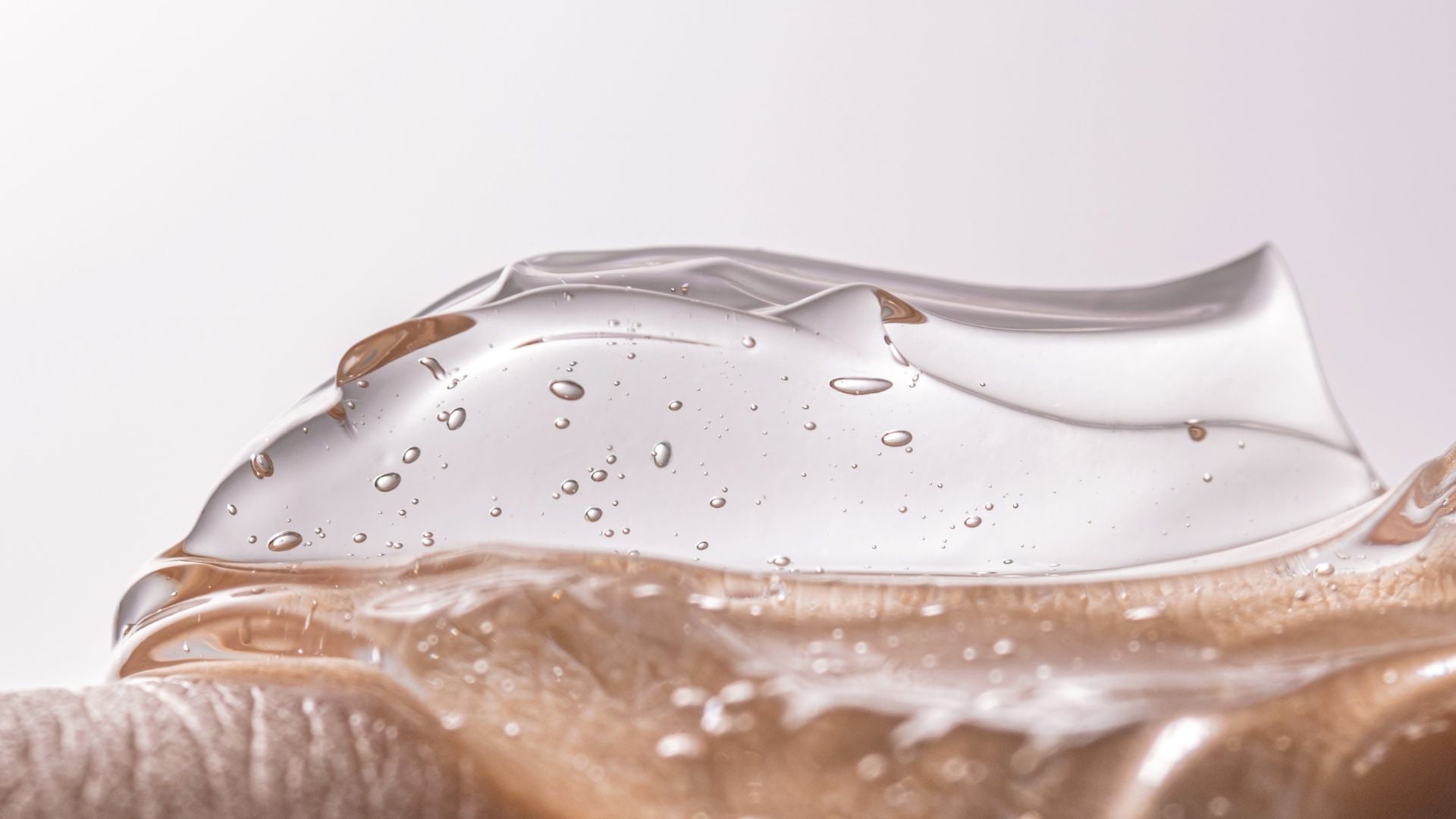 ANSIGTSSERUM - Sara Lorentsen Skin Expert