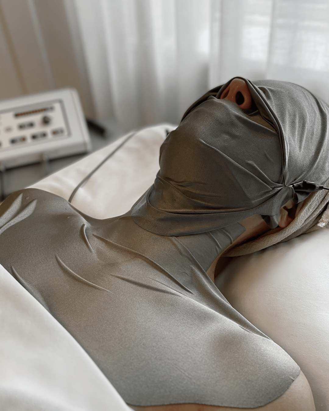 Microcurrent Facelift - OBSIDOSTUDIO.COM - OBSIDOSTUDIO.COM