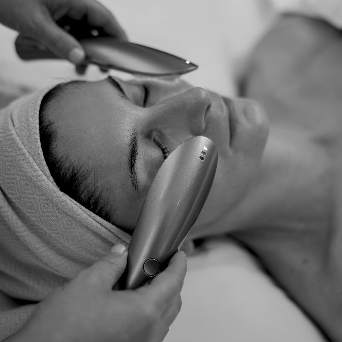 Obsido Studio Signature Ansigtsbehandling - OBSIDO SKIN STUDIO APS