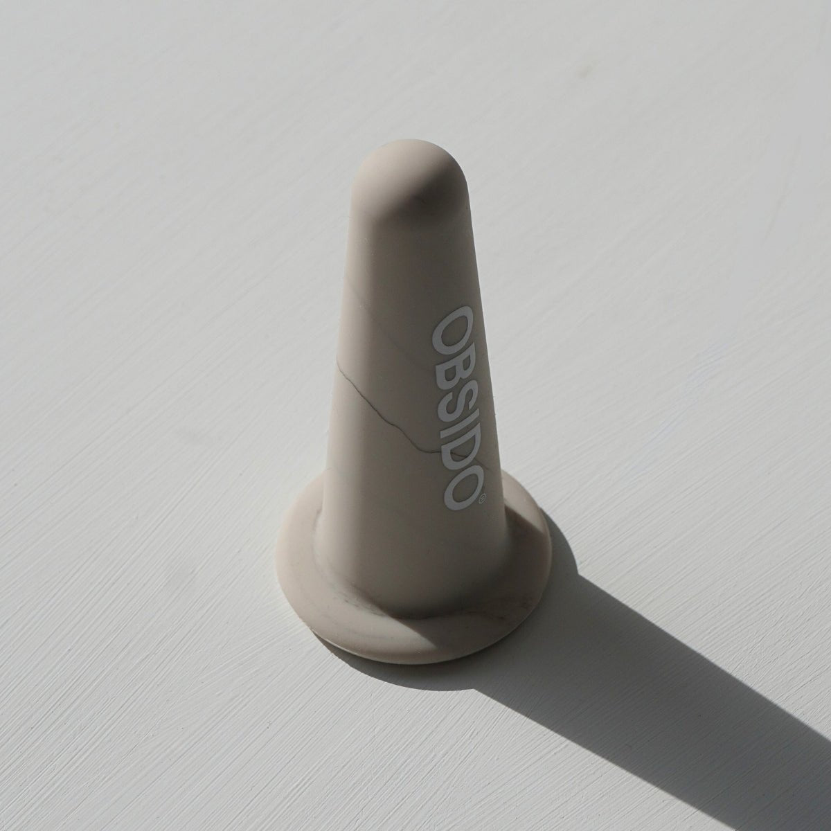 OBSIDO® Velvet Facial Cup fra OBSIDO SKIN – cuppingredskab til øget glød, opstramning og forbedret hudtone