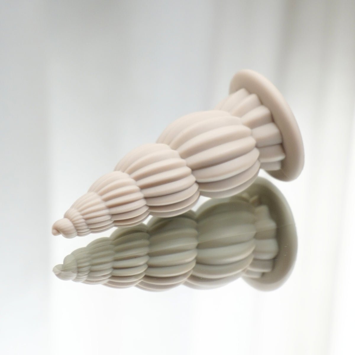 OBSIDO® PRO Seashell Facial Cup - Faded Clay - Sara Lorentsen Skin Expert